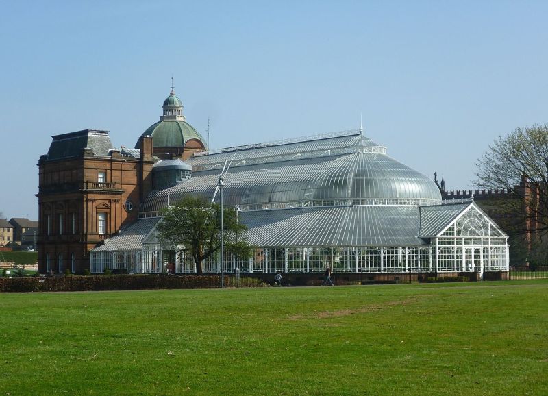 1280px-People's_Palace_and_Winter_Gardens,_Glasgow_Green